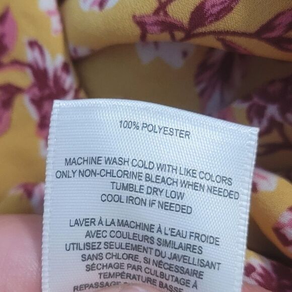 EXPRESS x Rocky Barnes Floral Romper - Picture 13 of 13